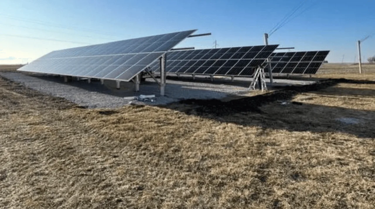 Rural Farms solar installation in Galesburg, IL, photo 2